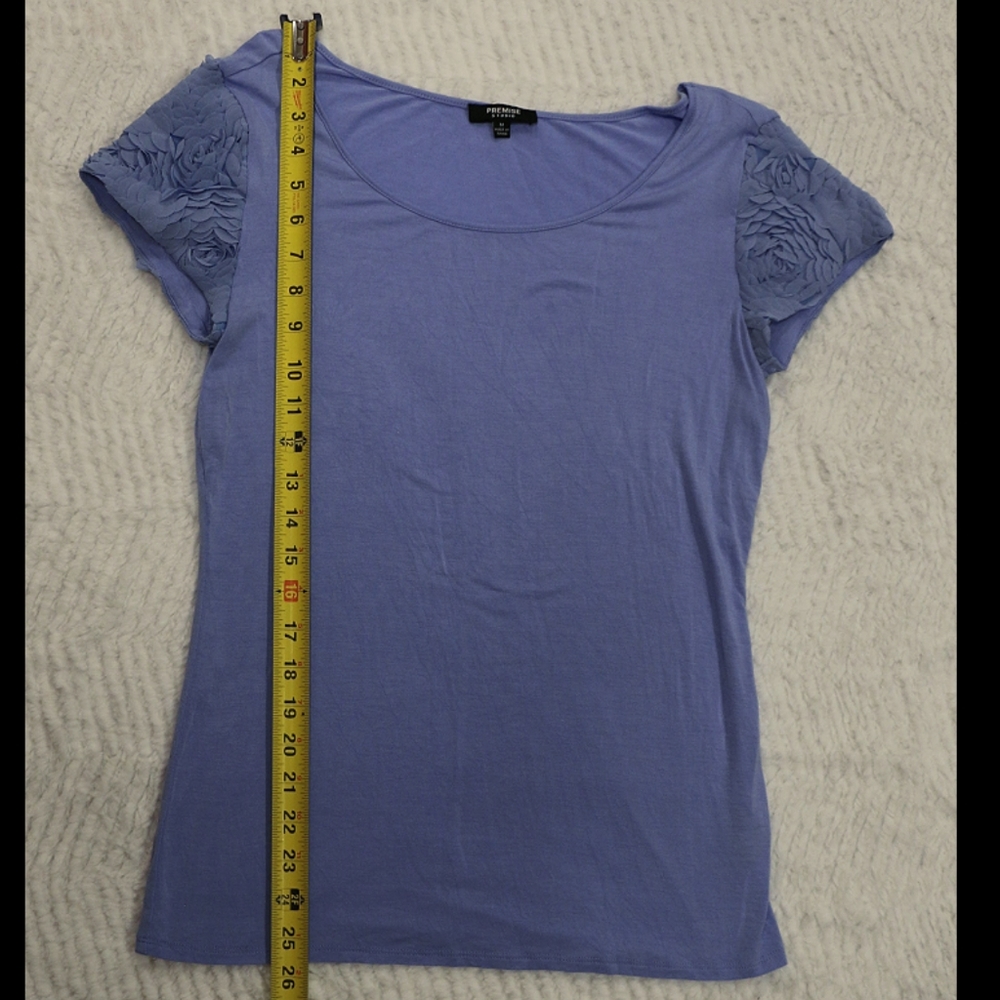 Floral Top - Picture 3 of 4